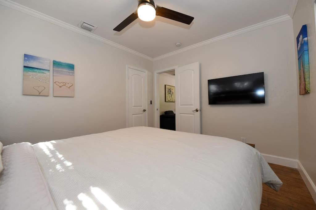 4Br Home, Hot Tub, Near Beach & Wilton Manors Fort Lauderdale Bagian luar foto