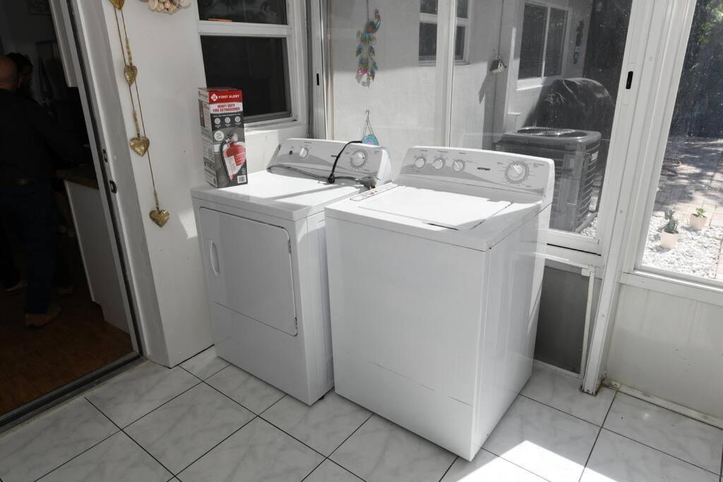 4Br Home, Hot Tub, Near Beach & Wilton Manors Fort Lauderdale Bagian luar foto